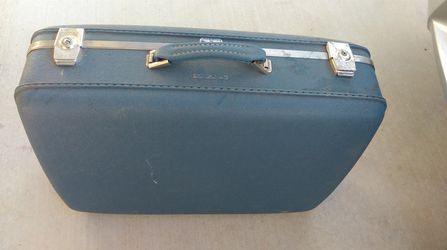 1. VINTAGE LUGGAGE 2. STROLLER 3. VINTAGE BANKERS LAMP. 4. LOTUS PORCELAIN BOWLS 5. WALL SCONCE