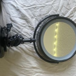 Makeup mirror