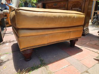 Furniture couch bench (moving out sale! Must go soon)