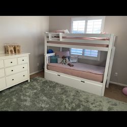 Max and Lily bunk bed WITH trundle