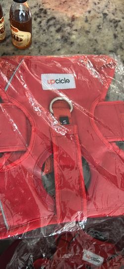 Dog harness brand new size small