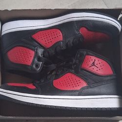 JORDAN JUMPMAN SIZE Y7 *BRAND new