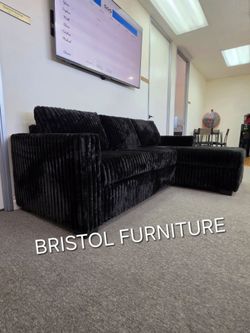 ⚽️ Sectional Sofa, Fur like Jumbo Corduroy, Black Color, New in the Box.