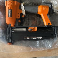 Ridgid Nail Gun 2” 16 Gauge Pistola De Clavos 2” 16 Gauge 