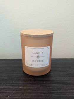 !NEW NEVER USED! CLARITY 3 OZ CANDLE WITH LID