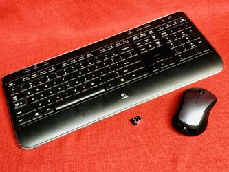 Genuine Logitech K520 (Y-R0012) Keyboard & Mouse (M310) w/ IR Receiver Combo Set