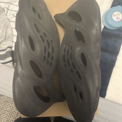 Yeezy Foam Runner