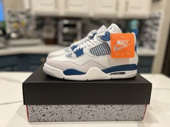 Air Jordan 4 Military Blue 