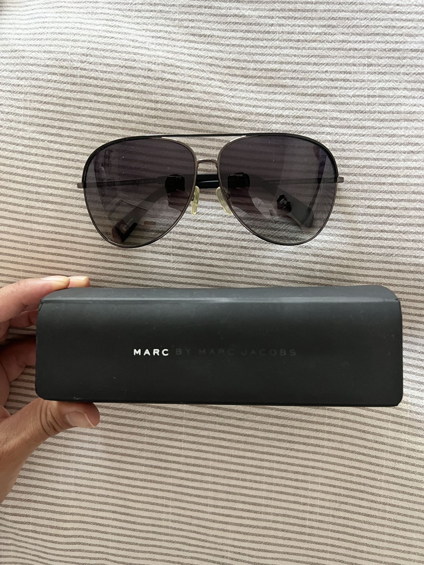 Marc Jacobs Sunglasses - Black