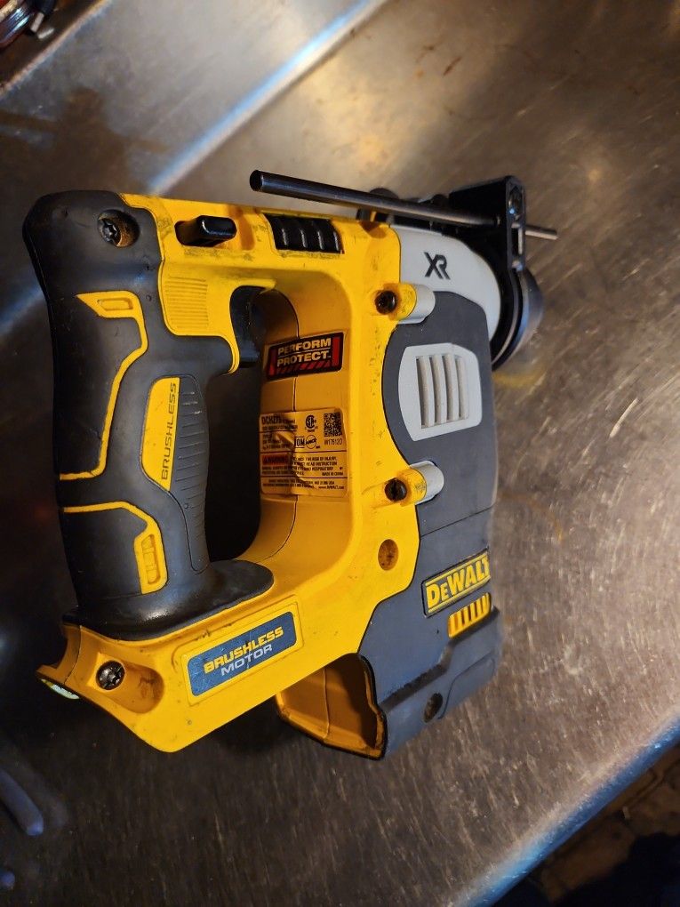 Dewalt Hammer Drill Use In Good Condition