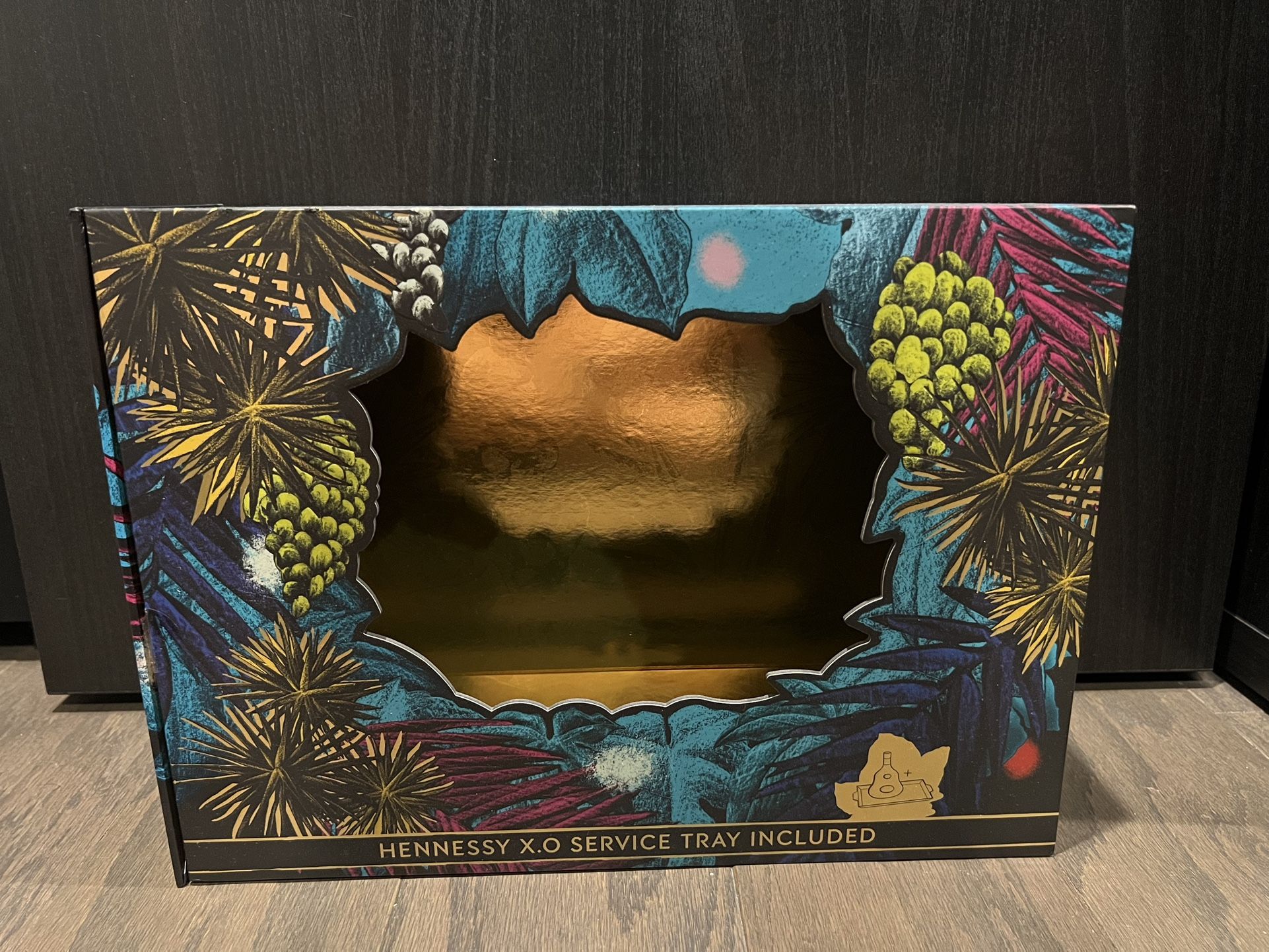 Hennessy X.O Limited Edition Collectible Box NO TRAY