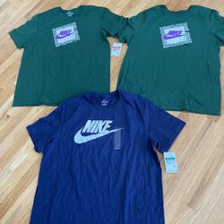 Nike T-Shirts Size L XL 