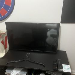 12 Inch LG TV 