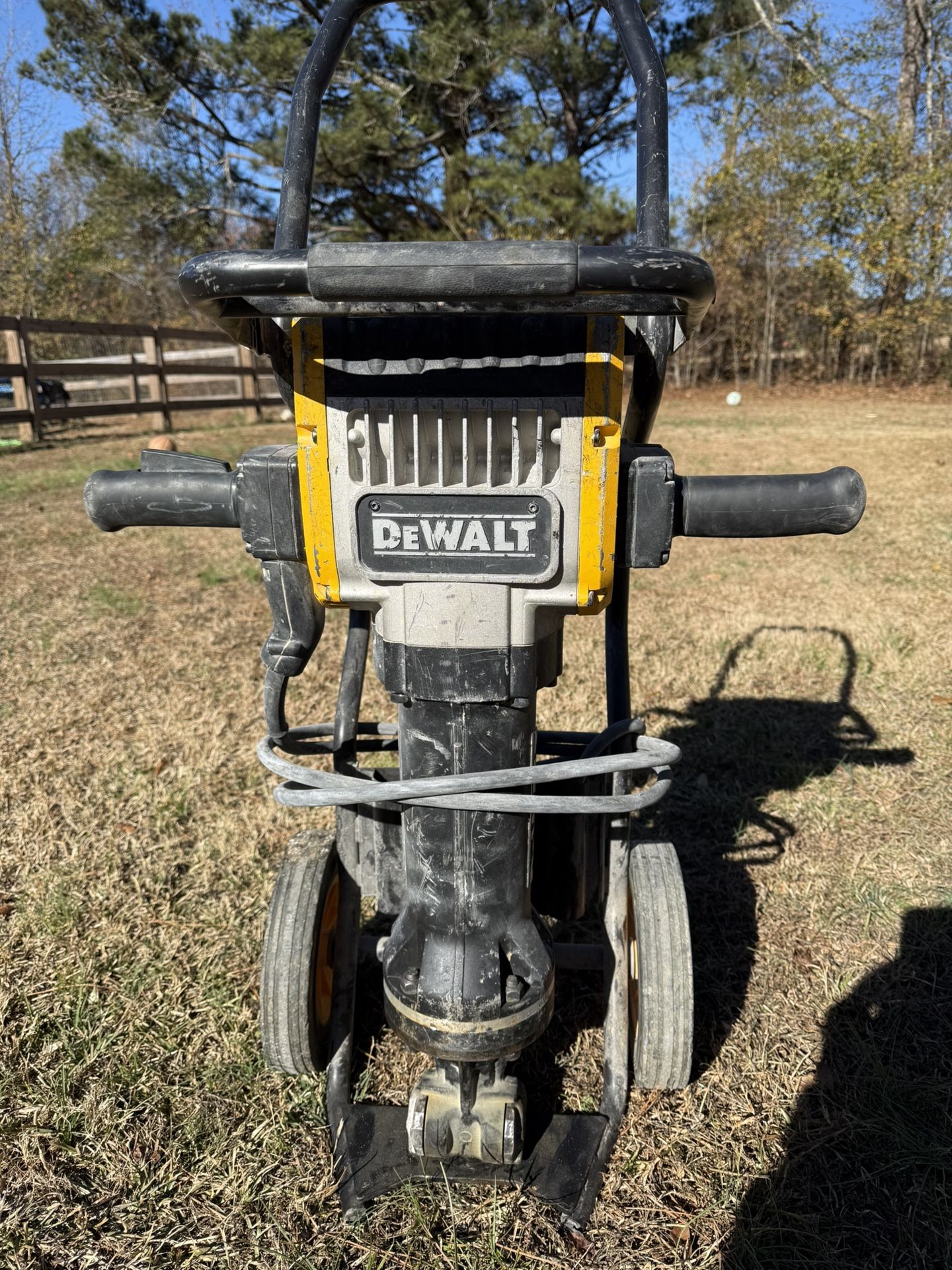 DeWalt D25980 DSD-Max Heavy-Duty Pavement Breaker with Cart