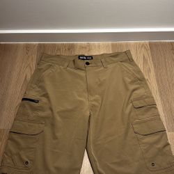 Iron Co Khaki Cargo Shorts – Size 34, Practical & Stylish