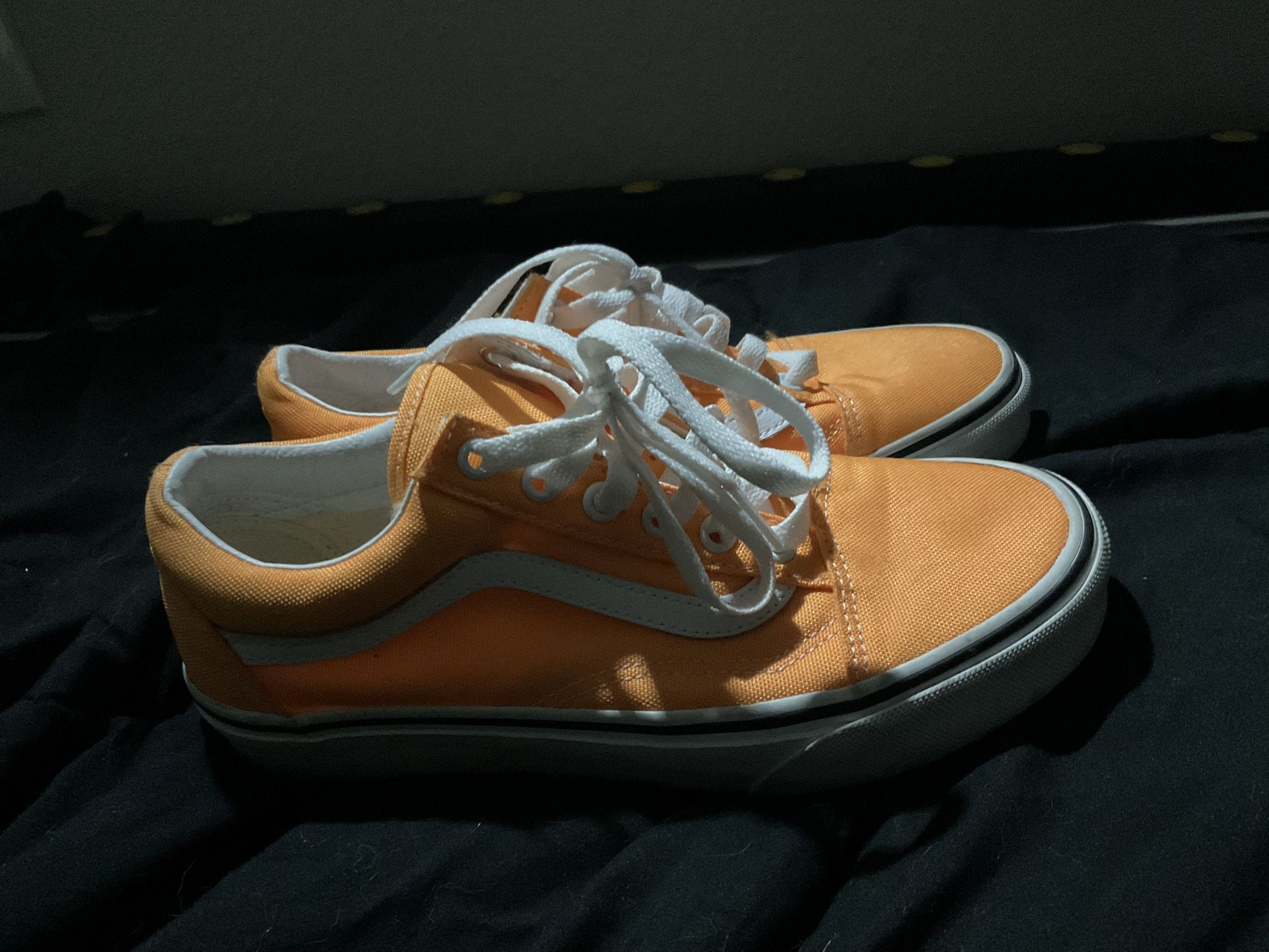 Men's Size 5 Orange Vans