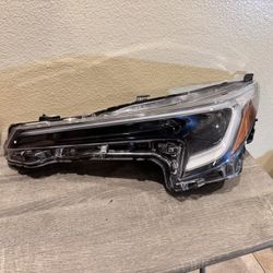 2023 To 2024 TOYOTA COROLLA LH HEADLIGHT LED 