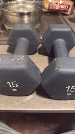 2 15 pound dumbbells