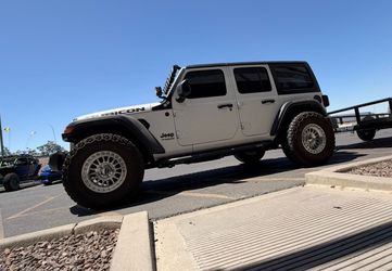 This week-Sale. 2.5” Levwling kit with installation, for JEEP WRANGLER JK JL & Gladiator JT