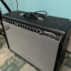 GUITAR AMP—Fender Champion 100