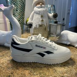 Rebook Brand New White /bk No Box Size 10 Men 