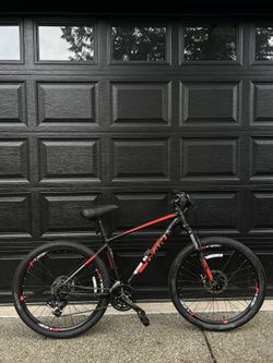 Giant Atx Mountain Bike 27.5”