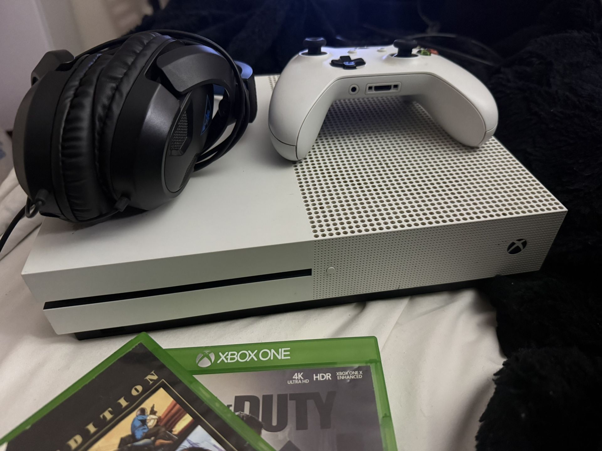Xbox One S White