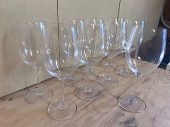 9 Riedel wine glasses PLUS 1 Reidel Sommelier glass