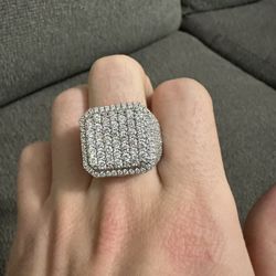 10k white gold 7 carats VS lab grown diamond men’s ring!