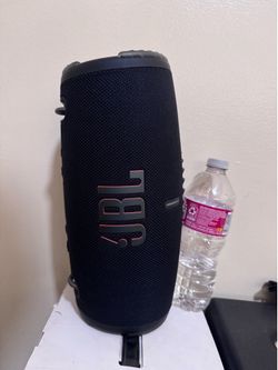 JBL xtreme 3 Bluetooth speaker black used in excellent condition
