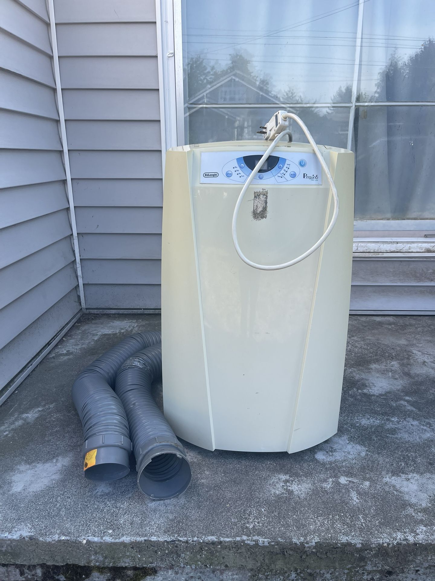 delonghi portable air conditioner PAC L90