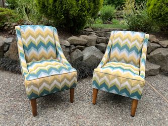 Set of 2 upholstered chairs