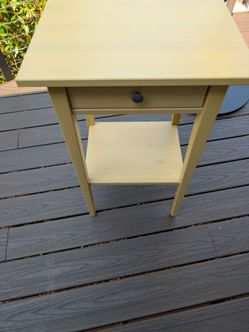 Nightstand Excellent Condition