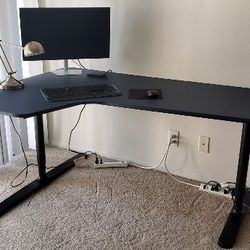 OFFICE DESK - Move Out Sale