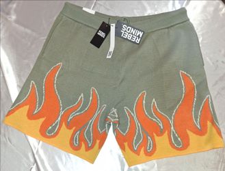 Title: Rebel Minds Heavy Knit Flame Shorts NWT Size 2XL