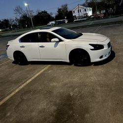 2012 Nissan Maxima