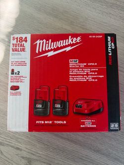 Milwaukee M12 12V Lithium-Ion Compact 2.0 Ah Battery Pack (2-Pack) Starter Kit with Charger