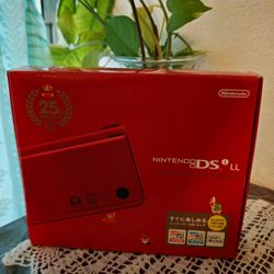 Nintendo DSi LL 25th Anniversary Super Mario