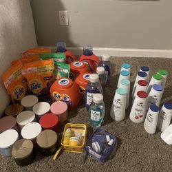 Bath And Body Works Candle Dove And Laundry Soap