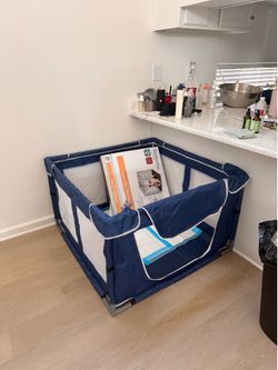 Dog playpen