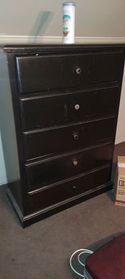 Dresser,5 drawer