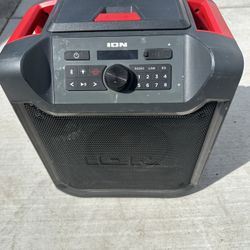 ION 280 Speaker with wheels and handle
