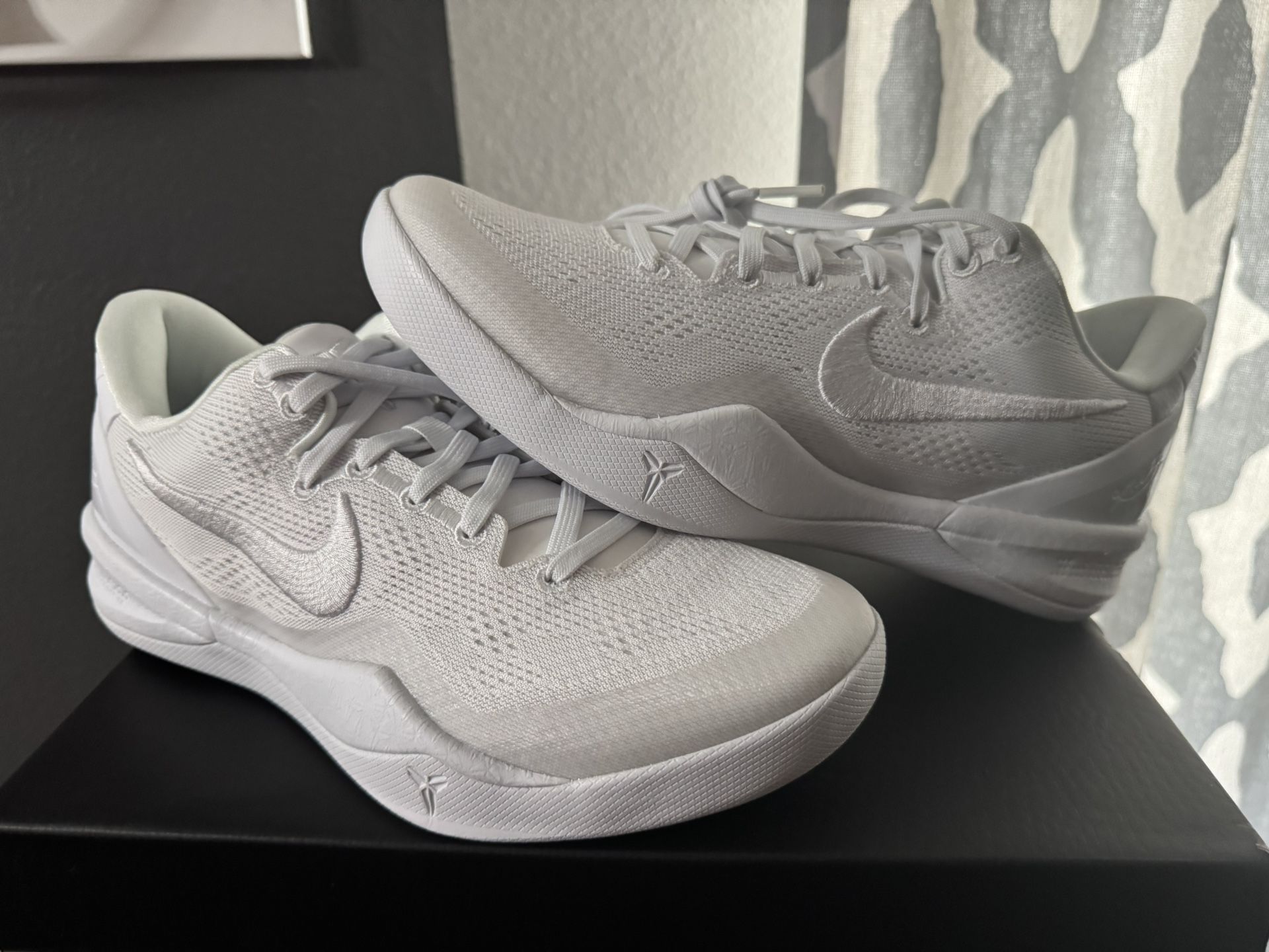 Nike Kobe 8 Protro (Halo) Size 7.5 Women's (9) New $220