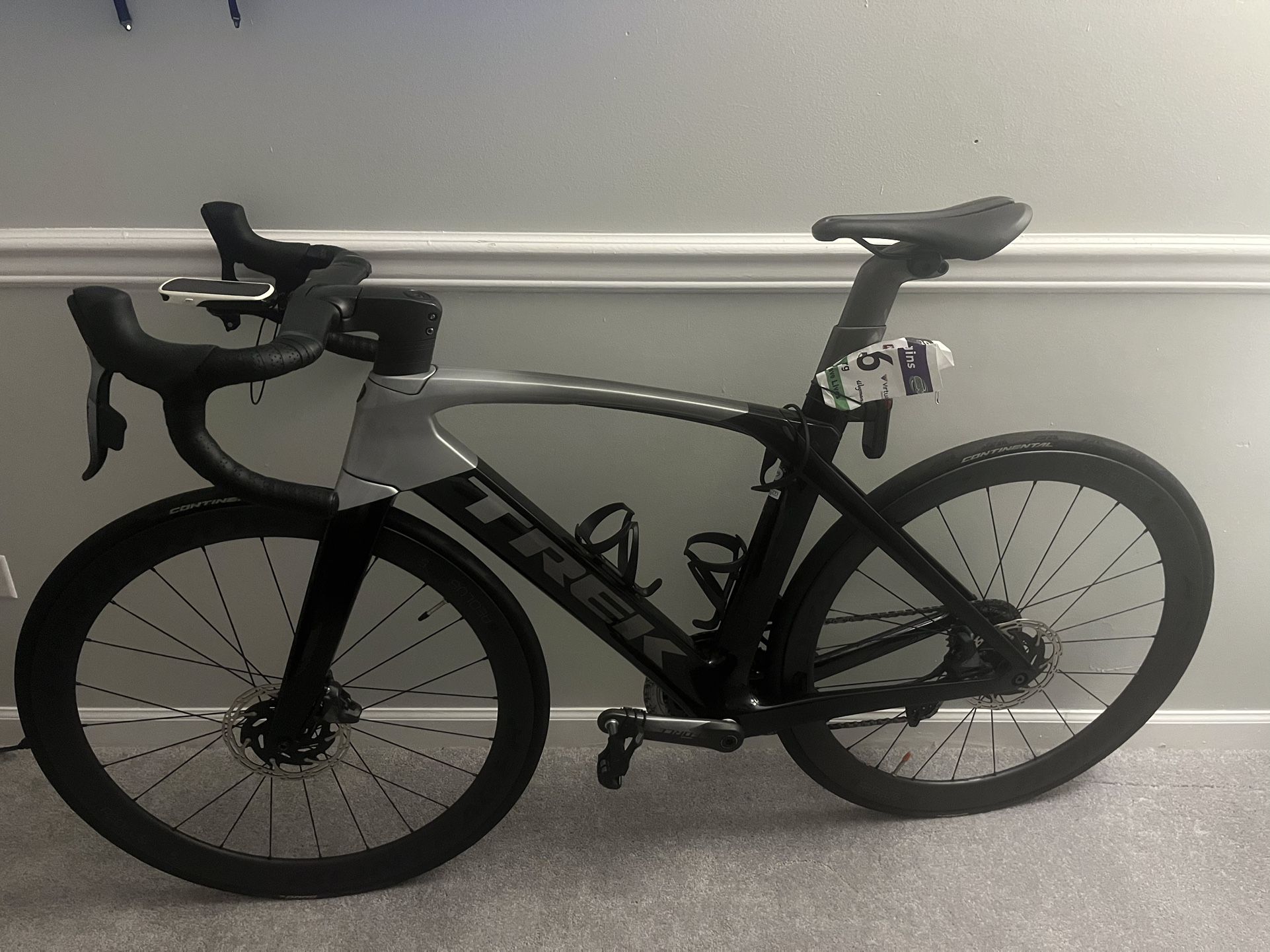 Trek Madone SLR 7 (fully carbon ) size 54CM