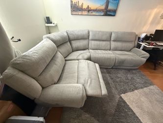 Living Spaces Gray Reclining Sectional Sofa – Excellent Condition
