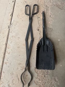 Black Metal Fireplace Tongs and Shovel Set