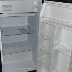 Galanaz Mini Fridge