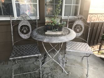 Vintage patio table 3 piece