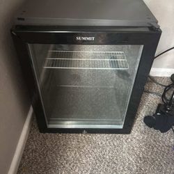 Mini Fridge (read Description) 