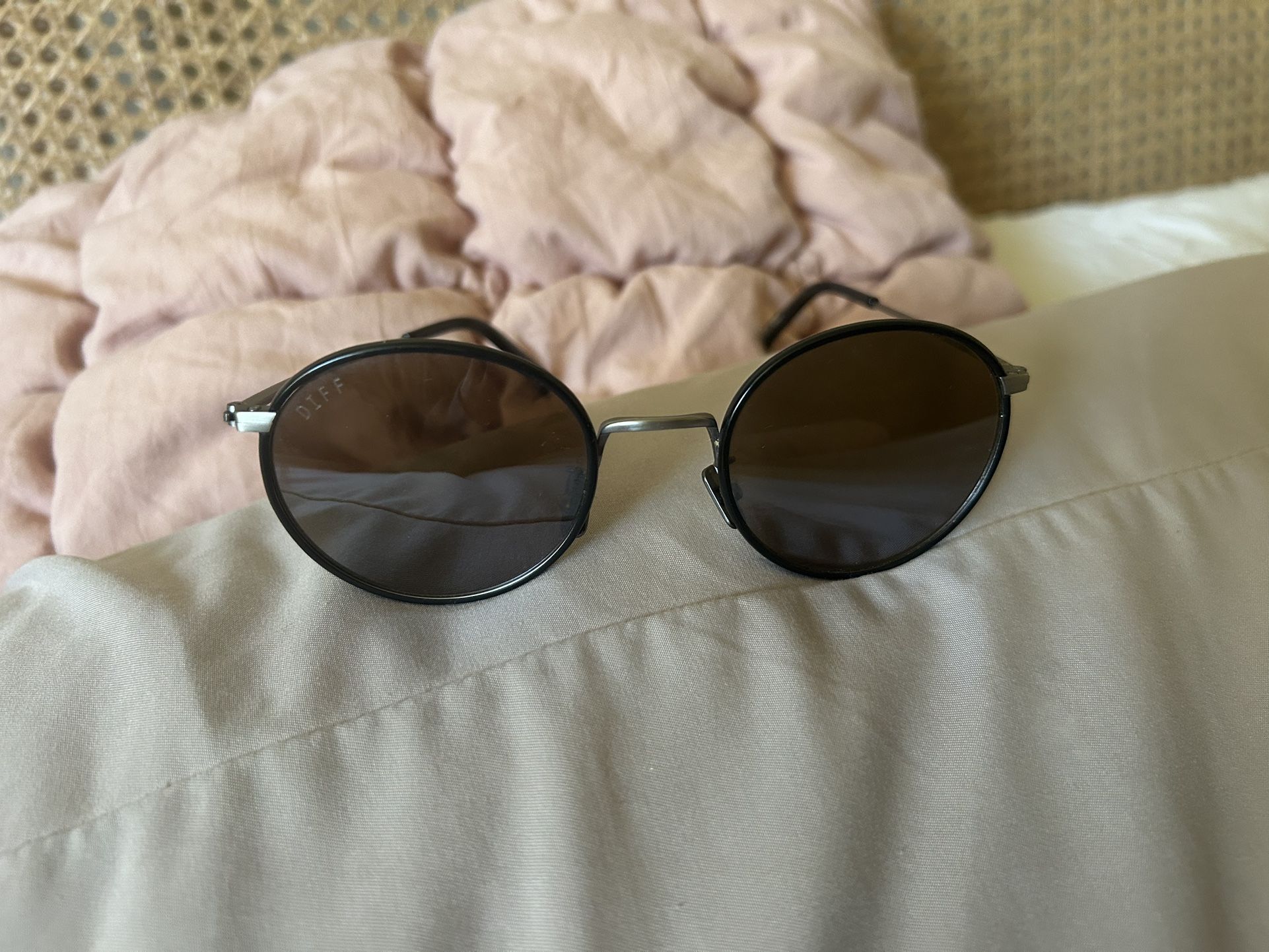 Sunglasses DIFF Brand Circle Black/brown Lens